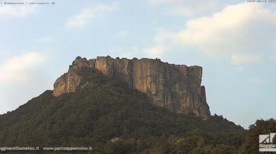 immagine della webcam nei dintorni di Tizzano Val Parma: webcam Castelnovo ne' Monti