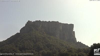 immagine della webcam nei dintorni di Tizzano Val Parma: webcam Castelnovo ne' Monti