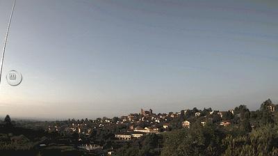 immagine della webcam nei dintorni di Castagneto Po: webcam Pecetto Torinese
