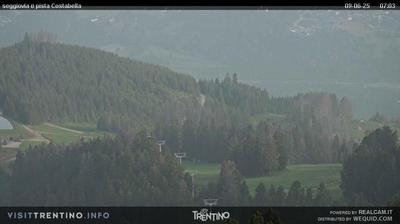 immagine della webcam nei dintorni di Palù del Fersina: webcam Alpe Cermis