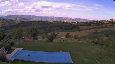 immagine della webcam nei dintorni di Verucchio: webcam Perticara di Novafeltria