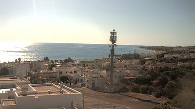 immagine della webcam nei dintorni di Baia Verde: webcam Torre Vado