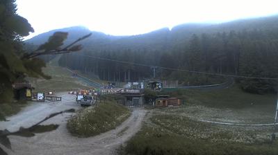 immagine della webcam nei dintorni di Doganaccia: webcam Cimoncino