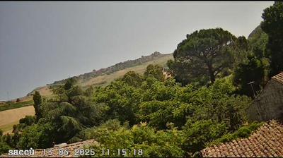 immagine della webcam nei dintorni di Piano Battaglia: webcam Petralia Soprana