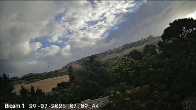 immagine della webcam nei dintorni di Isnello: webcam Petralia Soprana