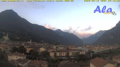 immagine della webcam nei dintorni di Isera: webcam Ala
