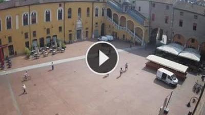 Preview delle webcam di Ferrara: piazza municipale