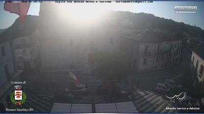 immagine della webcam nei dintorni di Monteroduni: webcam Rionero Sannitico
