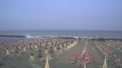 Preview delle webcam di Marina di Pisa: Bagno Gioiello