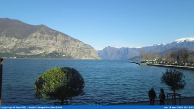 immagine della webcam nei dintorni di Solto Collina: webcam Iseo