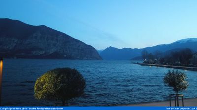 immagine della webcam nei dintorni di Solto Collina: webcam Iseo