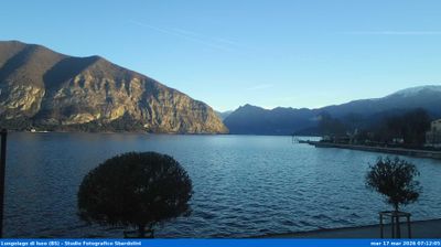 immagine della webcam nei dintorni di Ranzanico: webcam Iseo