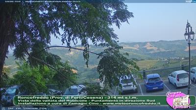 immagine della webcam nei dintorni di Perticara di Novafeltria: webcam Roncofreddo
