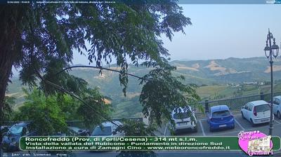 immagine della webcam nei dintorni di Montecopiolo: webcam Roncofreddo