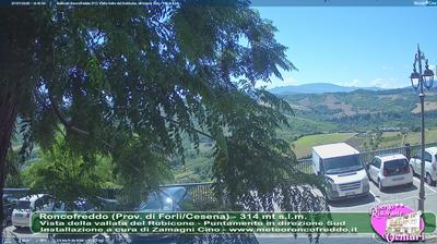 immagine della webcam nei dintorni di Carpegna: webcam Roncofreddo