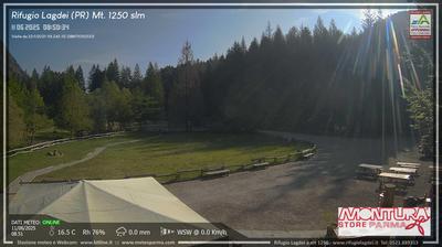 immagine della webcam nei dintorni di Tizzano Val Parma: webcam Trefiumi