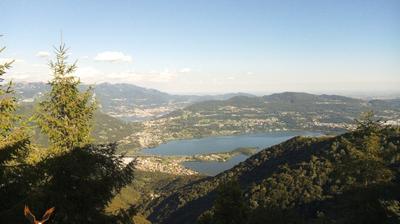 immagine della webcam nei dintorni di Suello: webcam Monte Cornizzolo