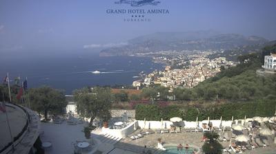 immagine della webcam nei dintorni di Capri: webcam Sant'Agata sui Due Golfi
