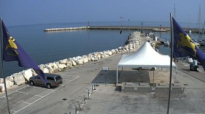 immagine della webcam nei dintorni di Scossicci: webcam Portonovo