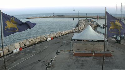 immagine della webcam nei dintorni di Civitanova Marche: webcam Portonovo