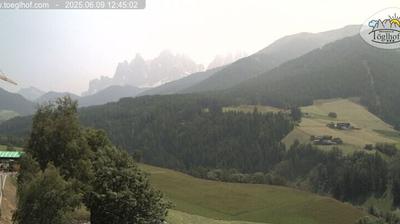 immagine della webcam nei dintorni di Selva di Val Gardena: webcam Funes
