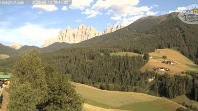 immagine della webcam nei dintorni di Badia: webcam Funes