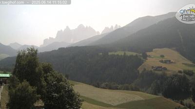 immagine della webcam nei dintorni di Badia: webcam Funes