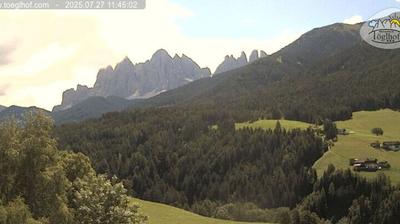 immagine della webcam nei dintorni di Sant'Andrea in Monte: webcam Funes