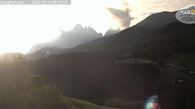 immagine della webcam nei dintorni di Bressanone: webcam Funes