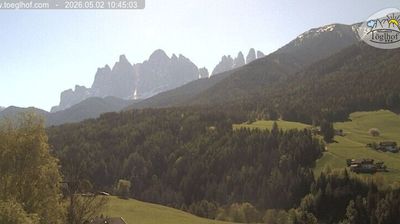 immagine della webcam nei dintorni di Siusi allo Sciliar: webcam Funes