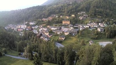 immagine della webcam nei dintorni di Averara: webcam Roncobello
