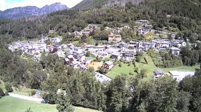 immagine della webcam nei dintorni di Rifugio Calvi Laghi Gemelli: webcam Roncobello