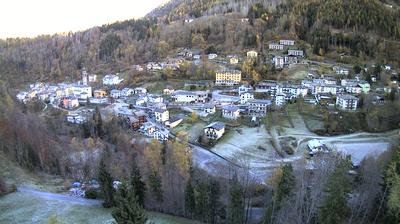 immagine della webcam nei dintorni di Mezzoldo: webcam Roncobello
