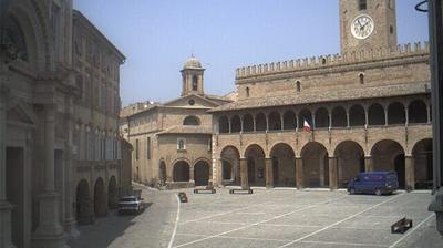 immagine della webcam nei dintorni di Gualdo: webcam Offida