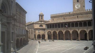 immagine della webcam nei dintorni di San Benedetto del Tronto: webcam Offida