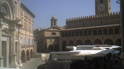 immagine della webcam nei dintorni di Campli: webcam Offida