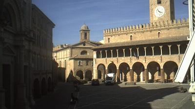 immagine della webcam nei dintorni di San Benedetto del Tronto: webcam Offida