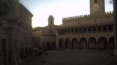 immagine della webcam nei dintorni di Alba Adriatica: webcam Offida