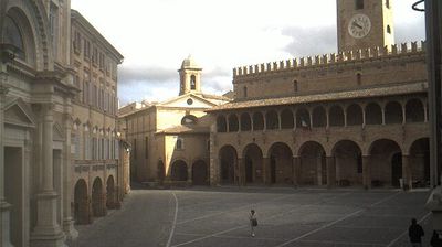 immagine della webcam nei dintorni di Martinsicuro: webcam Offida