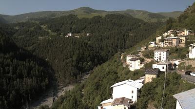 immagine della webcam nei dintorni di Molini di Triora: webcam Briga Alta