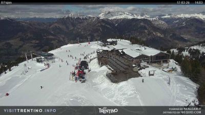 immagine della webcam nei dintorni di Baselga di Pinè: webcam Alpe Cermis
