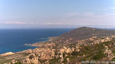 immagine della webcam nei dintorni di Trinità d'Agultu e Vignola: webcam Costa Paradiso