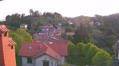 immagine della webcam nei dintorni di Loro Ciuffenna: webcam Passo della Consuma