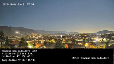 immagine della webcam nei dintorni di Osio Sotto: webcam Almenno San Salvatore