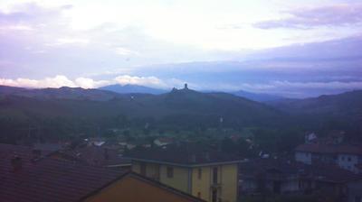 immagine della webcam nei dintorni di Monte Nerone: webcam Montecalvo in Foglia