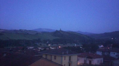 immagine della webcam nei dintorni di Fogliano Marina: webcam Montecalvo in Foglia