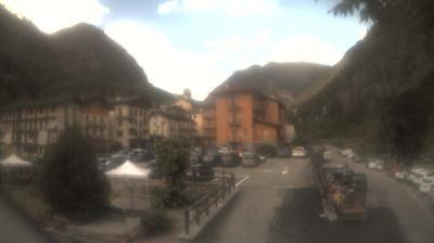 immagine della webcam nei dintorni di Alpette: webcam Ronco Canavese