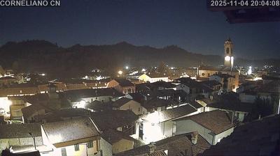 immagine della webcam nei dintorni di Benevello: webcam Corneliano d'Alba