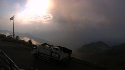 immagine della webcam nei dintorni di Montebelluna: webcam Monte Grappa