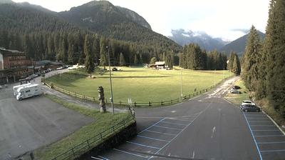 immagine della webcam nei dintorni di Rifugio Calvi Laghi Gemelli: webcam Spiazzi di Gromo